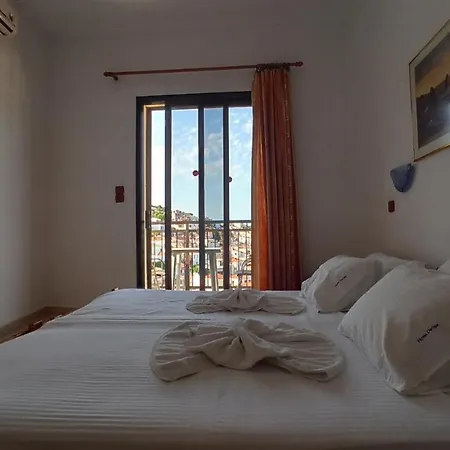 Denise 2* Skopelos Town