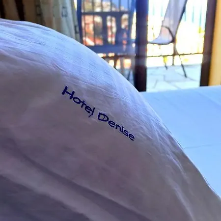 Denise Σκόπελος