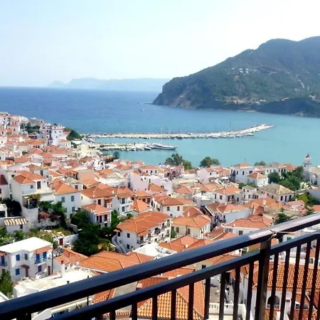 Denise 2* Skopelos