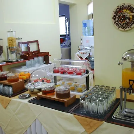 Denise 2* Σκόπελος