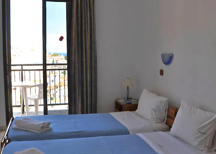 Denise 2* Skopelos Town